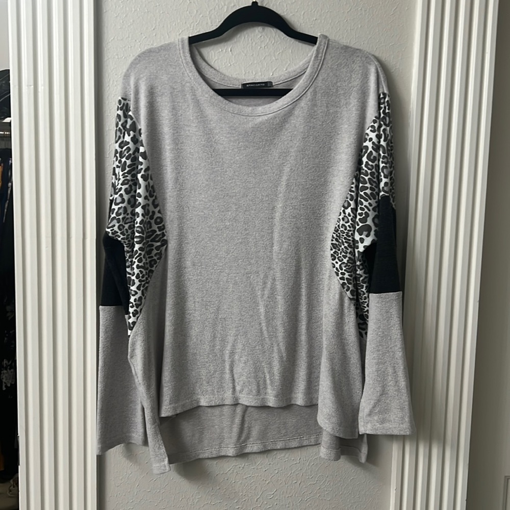 Grey Color Blocking Leopard Top From- Staccato Size- medium